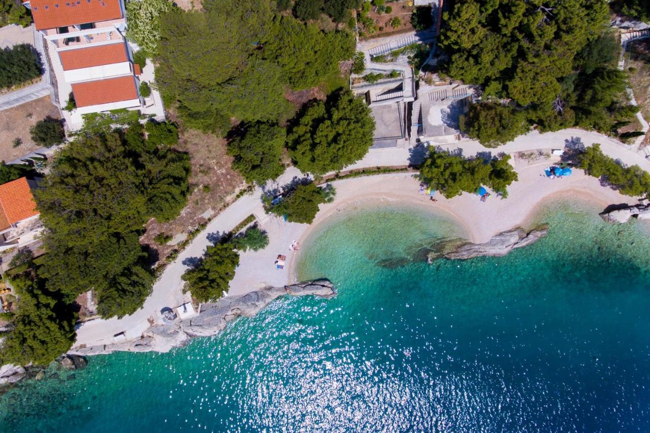 Apartments By The Sea Brela, Makarska - 2718 Εξωτερικό φωτογραφία